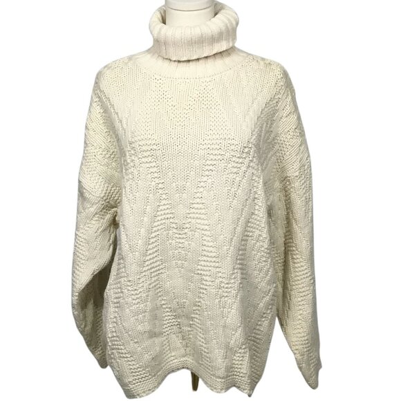 ✨ Tristan & Iseut Cream Turtleneck Sweater - Chic & Cozy Elegance! ✨ - Picture 1 of 4